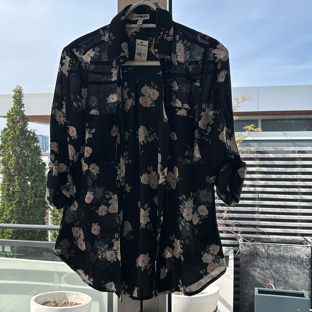 Express button up floral shirt